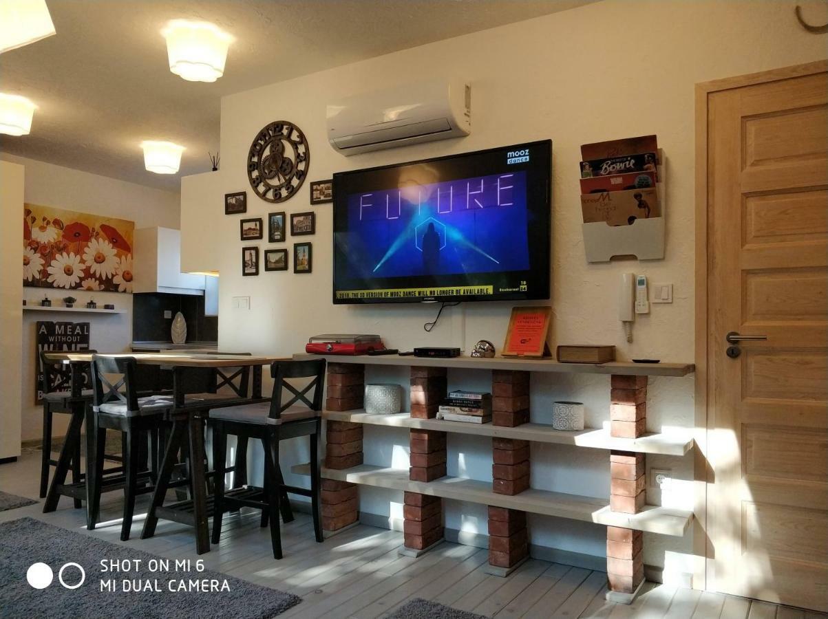Belvarosi Apartmanszallo - Кишкунфеледьхаза Экстерьер фото
